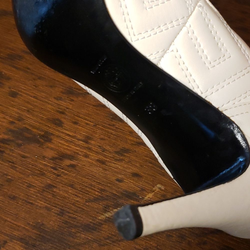 Vintage Versace Quilted off white cream heels size 38 shoes - Picture 10 of 14